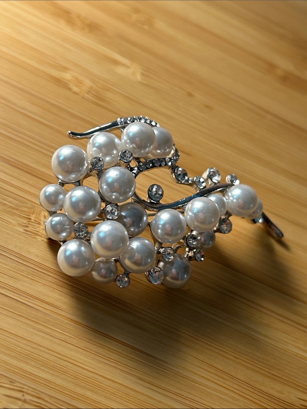 Pearl Cluster Brooch with Clear Crystal Accents - White/Silver